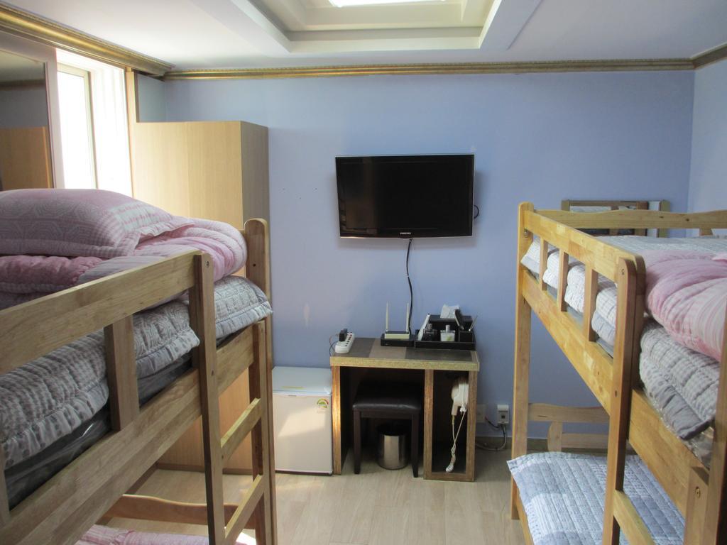 Moiri Guesthouse Yeosu Exterior foto