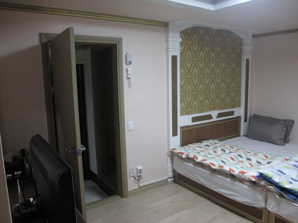 Moiri Guesthouse Yeosu Exterior foto